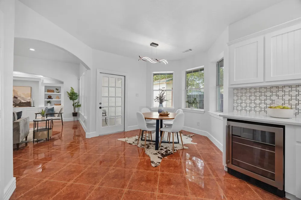 10901 Parkfield Drive Austin, TX 78758