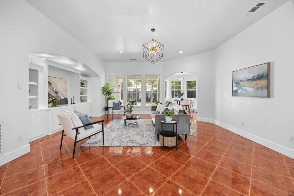 10901 Parkfield Drive Austin, TX 78758
