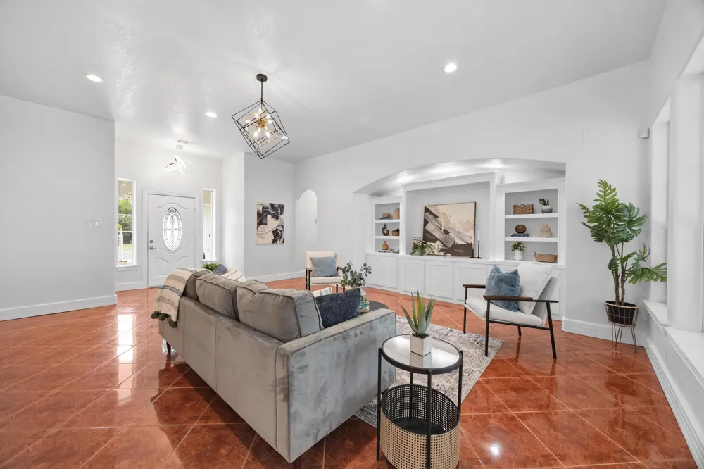 10901 Parkfield Drive Austin, TX 78758