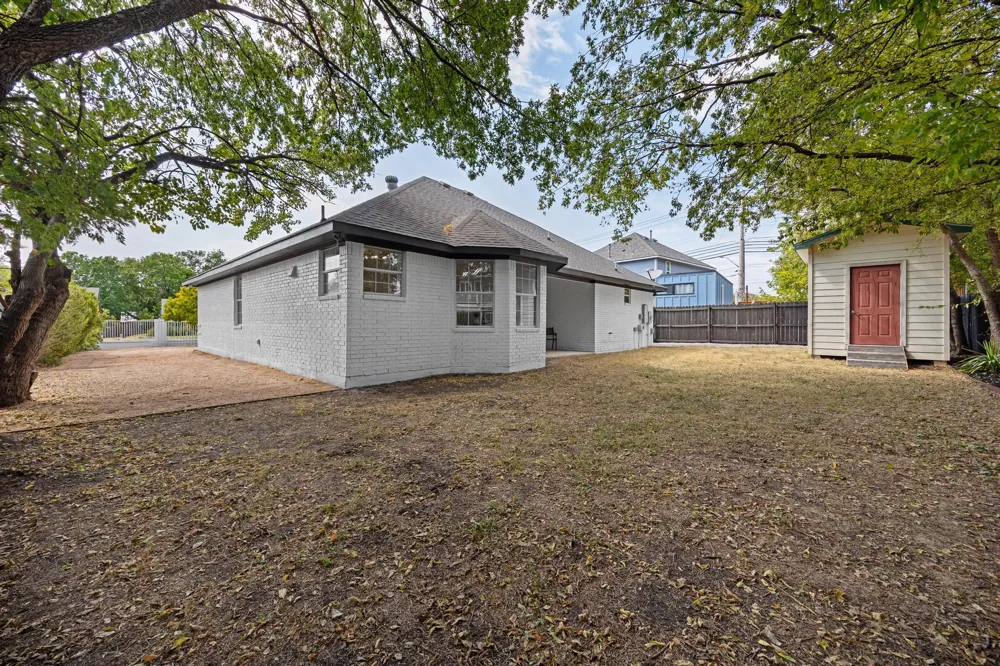 10901 Parkfield Drive Austin, TX 78758