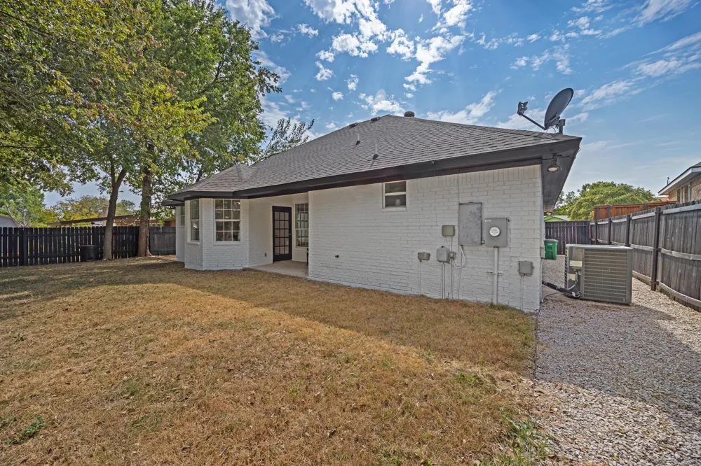 10901 Parkfield Drive Austin, TX 78758