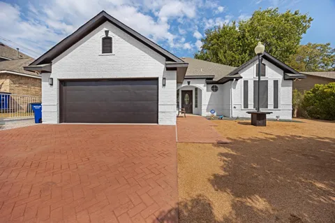 10901 Parkfield Drive