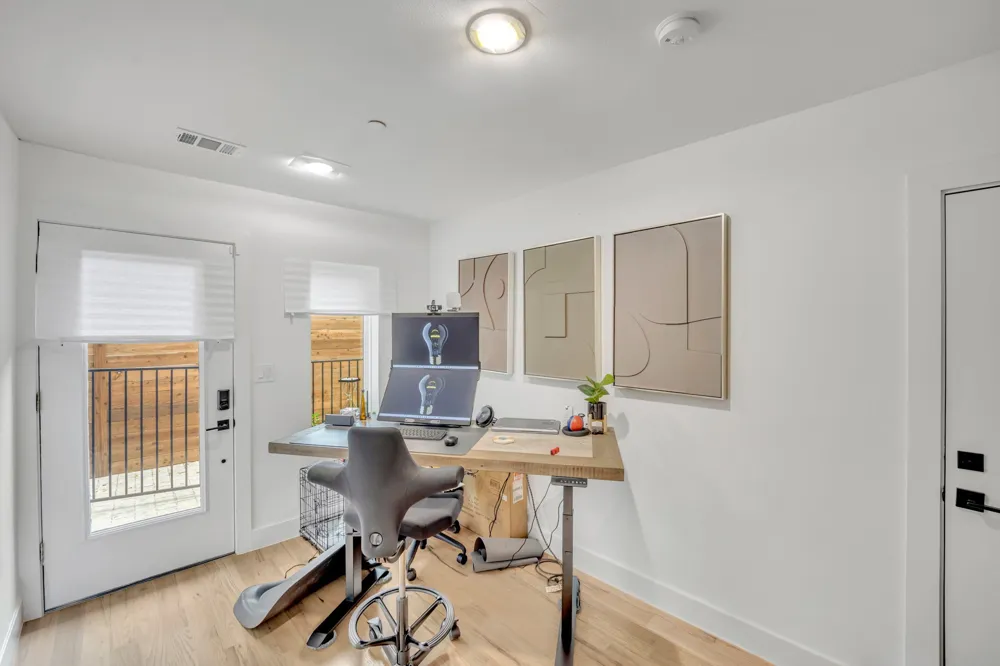 4631 Belmont Avenue #202 Dallas, TX 75204