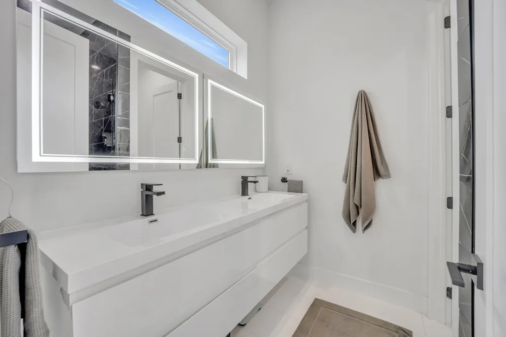 4631 Belmont Avenue #202 Dallas, TX 75204