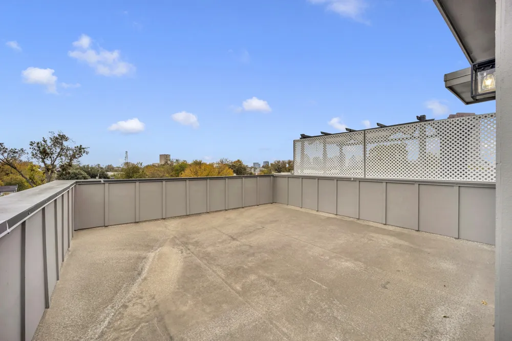 4631 Belmont Avenue #202 Dallas, TX 75204