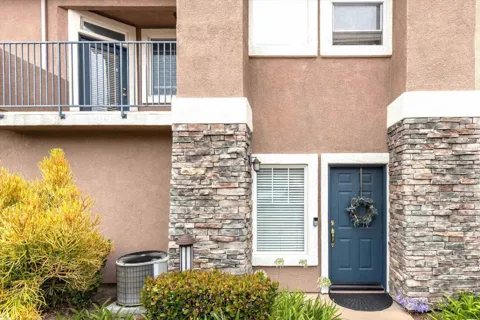 9615 W Canyon #1