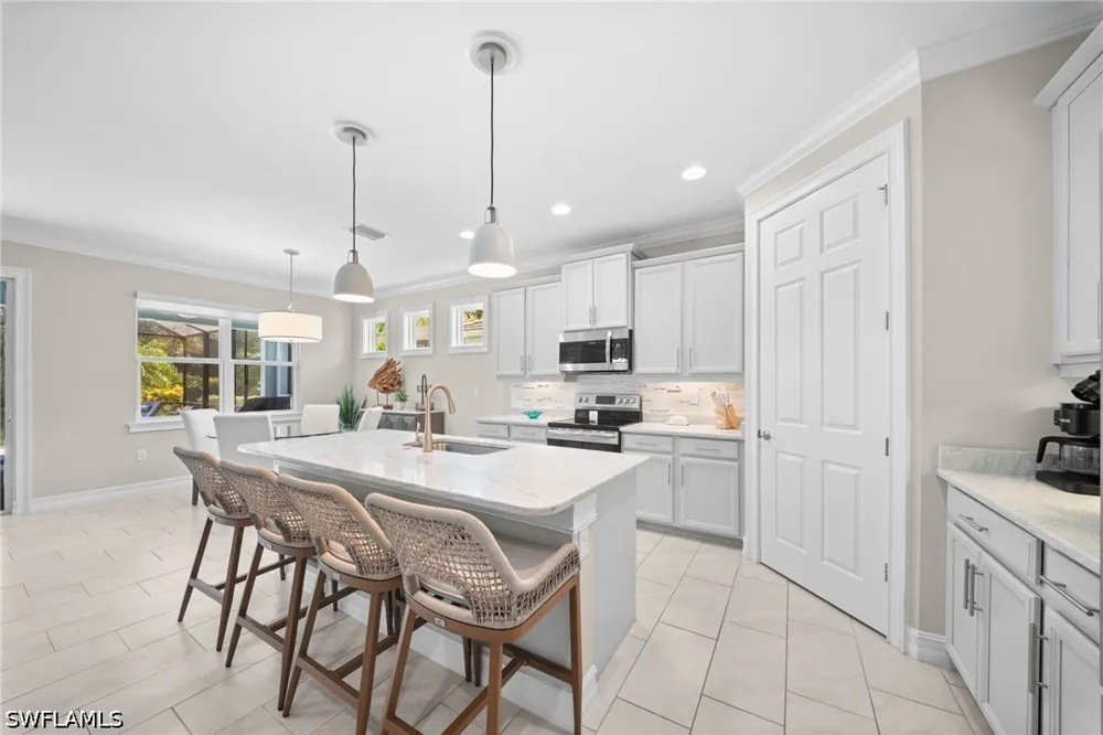 Topsail Drive Naples, FL 34114