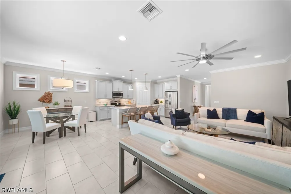 Topsail Drive Naples, FL 34114