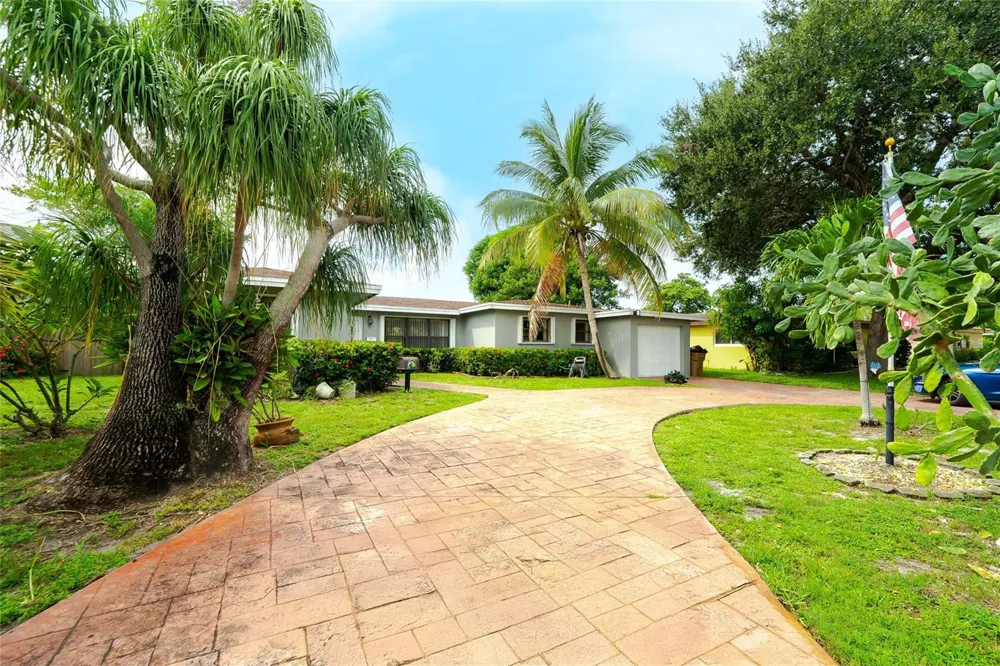 816 SE 13TH COURT Deerfield Beach, FL 33441