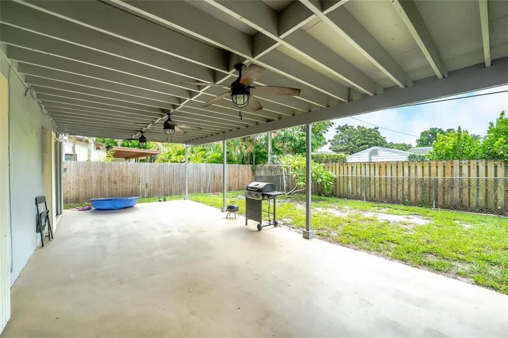 816 SE 13TH COURT Deerfield Beach, FL 33441