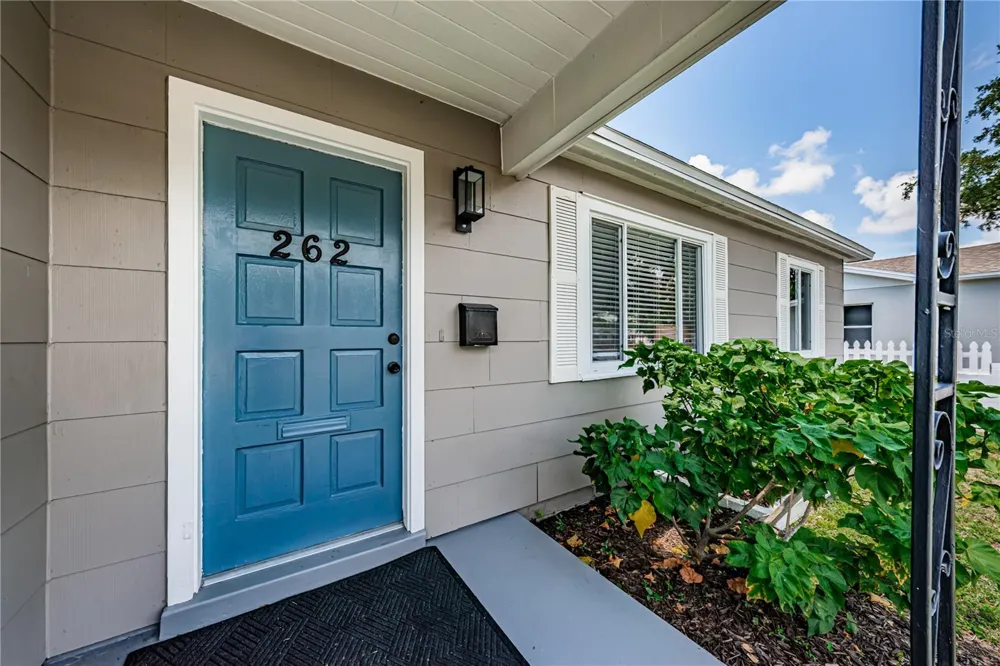 262 40 AVENUE NE St Petersburg, FL 33703