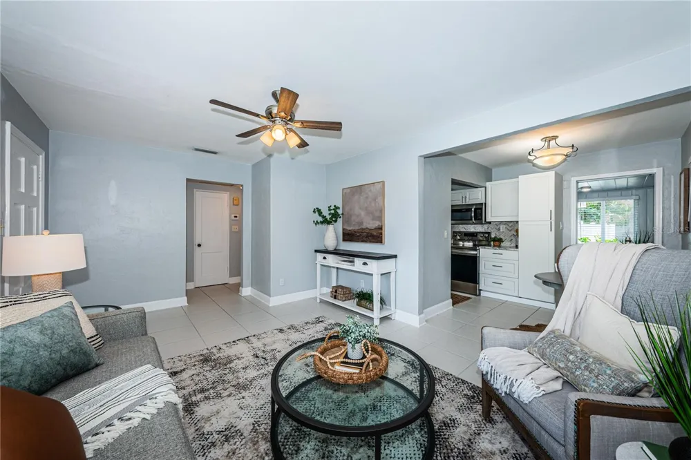 262 40 AVENUE NE St Petersburg, FL 33703