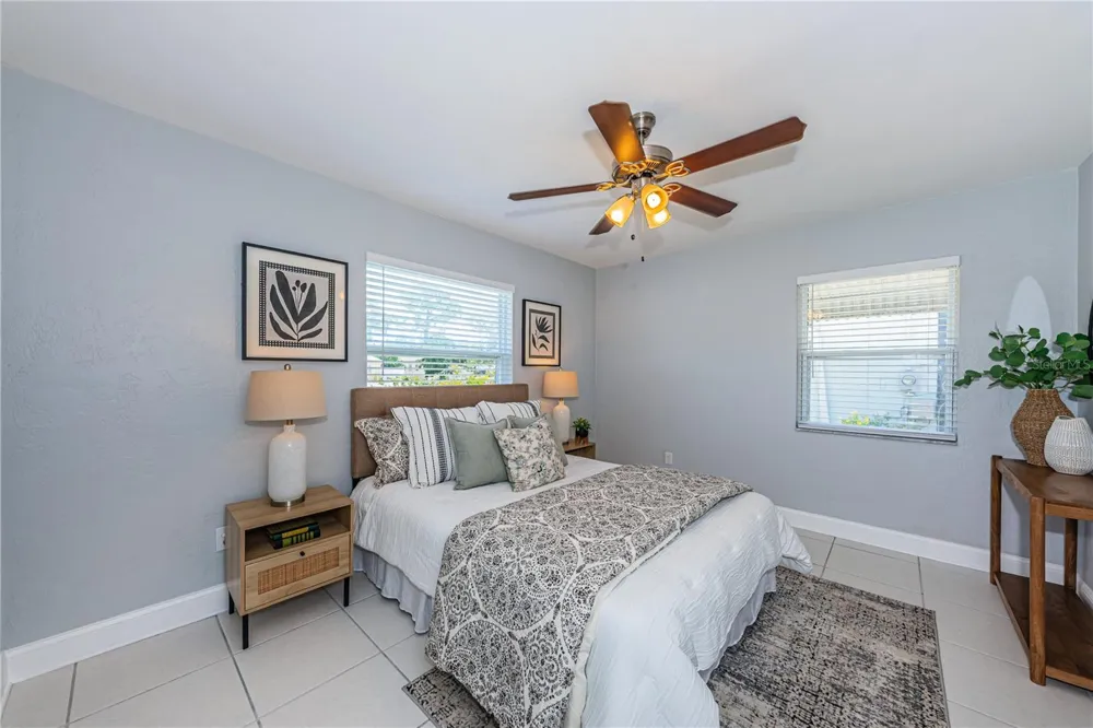 262 40 AVENUE NE St Petersburg, FL 33703