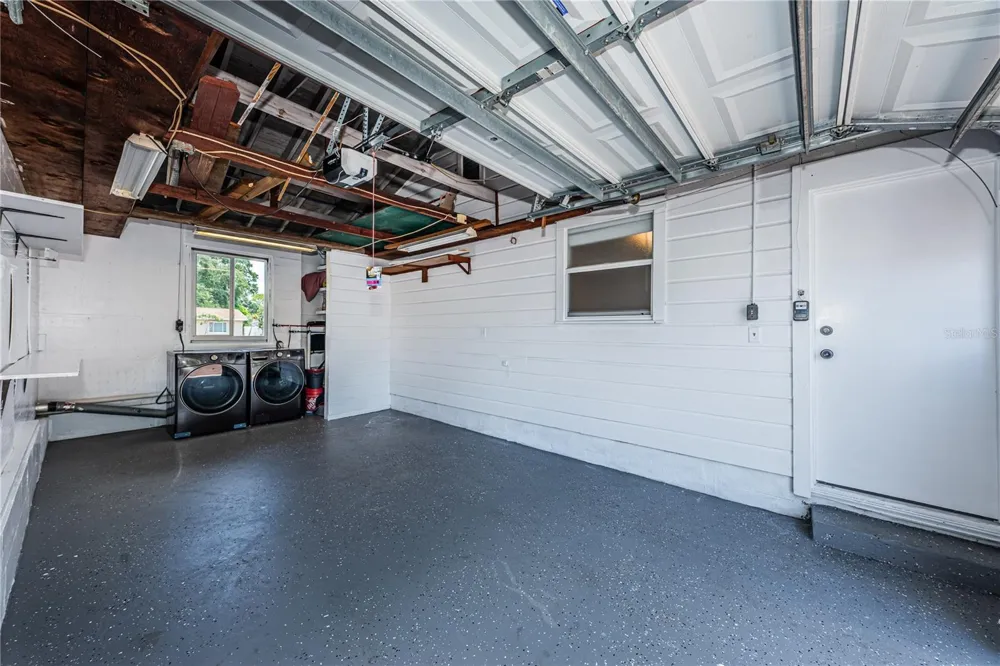 262 40 AVENUE NE St Petersburg, FL 33703