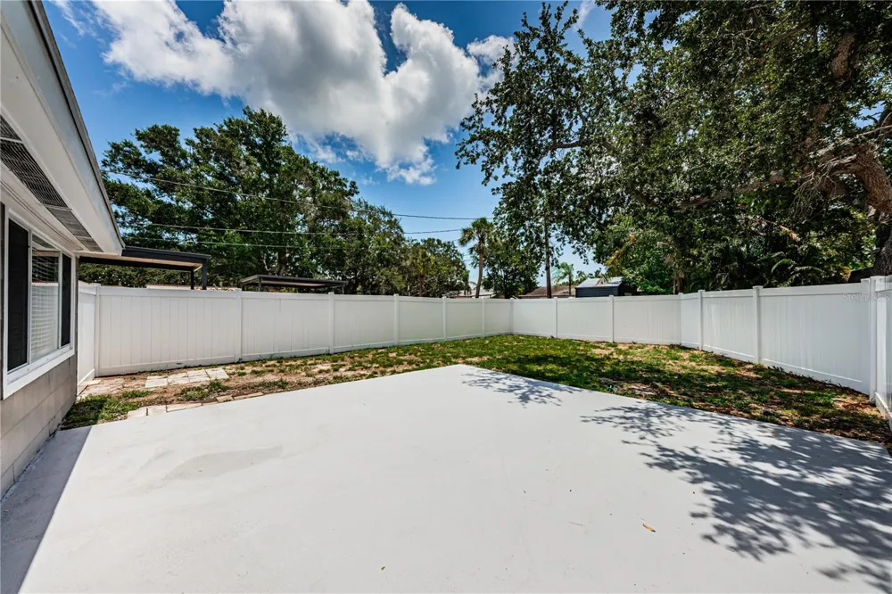 262 40 AVENUE NE St Petersburg, FL 33703