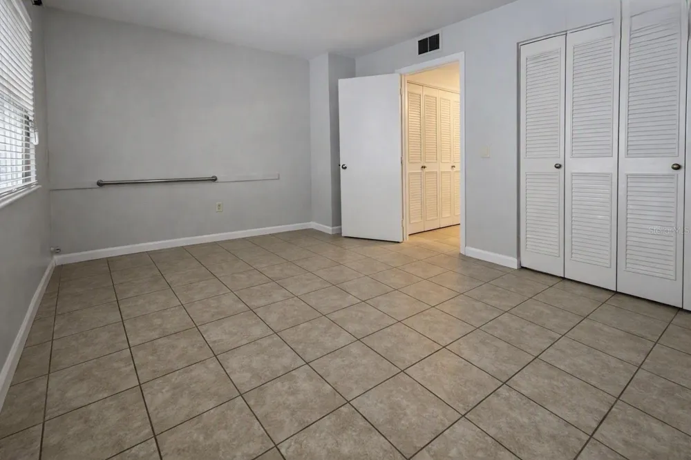 911 WASHINGTON AVENUE #117 Largo, FL 33770