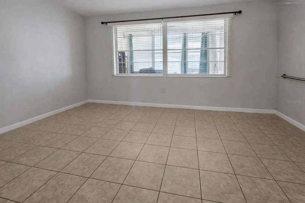 911 WASHINGTON AVENUE #117 Largo, FL 33770