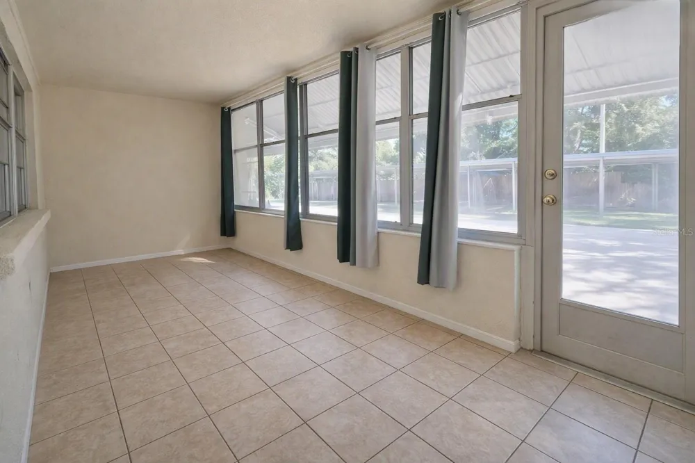 911 WASHINGTON AVENUE #117 Largo, FL 33770
