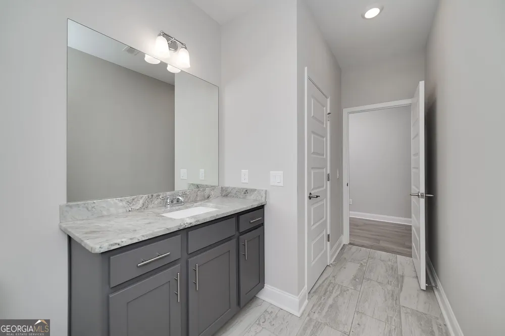 132 Whitworth DR Locust Grove, GA 30248
