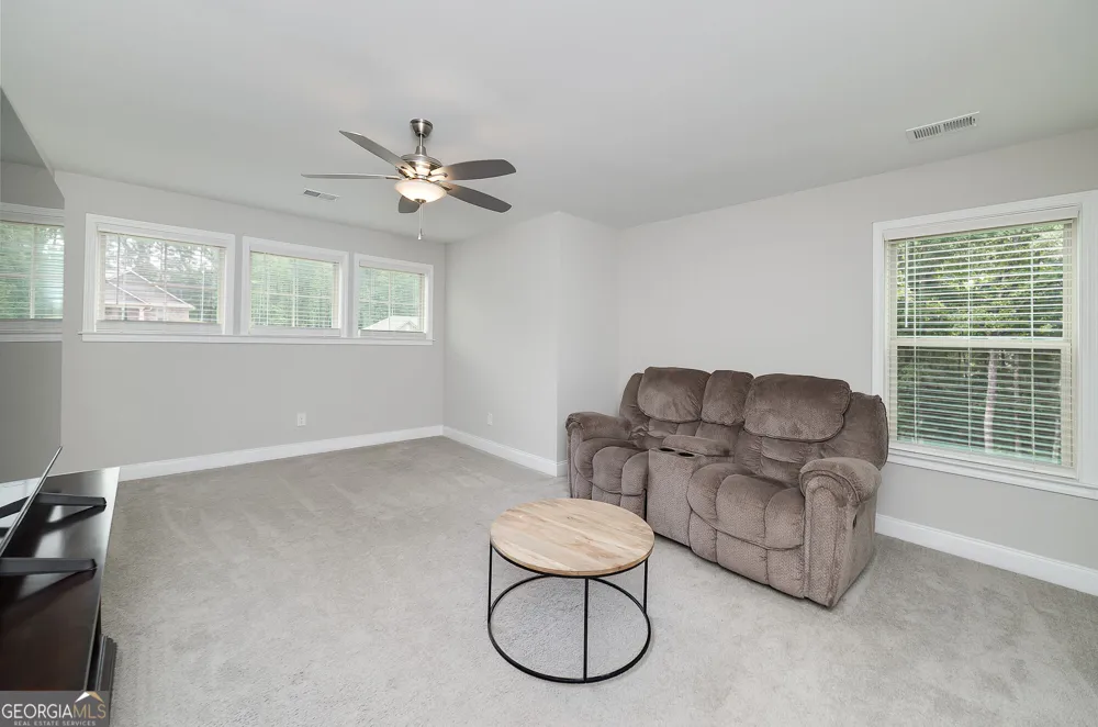 132 Whitworth DR Locust Grove, GA 30248