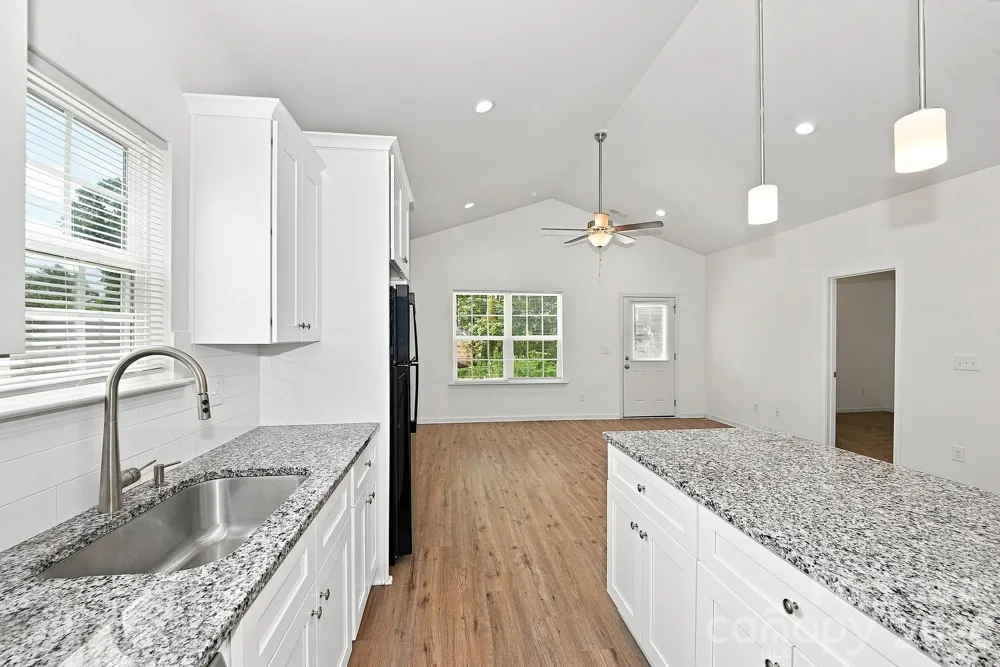 10812 Mount Holly Road Charlotte, NC 28214