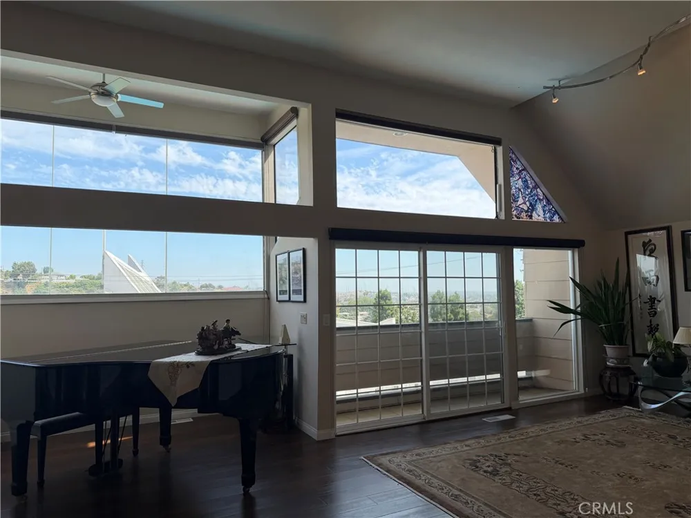 1020 De La Fuente Street Monterey Park, CA 91754