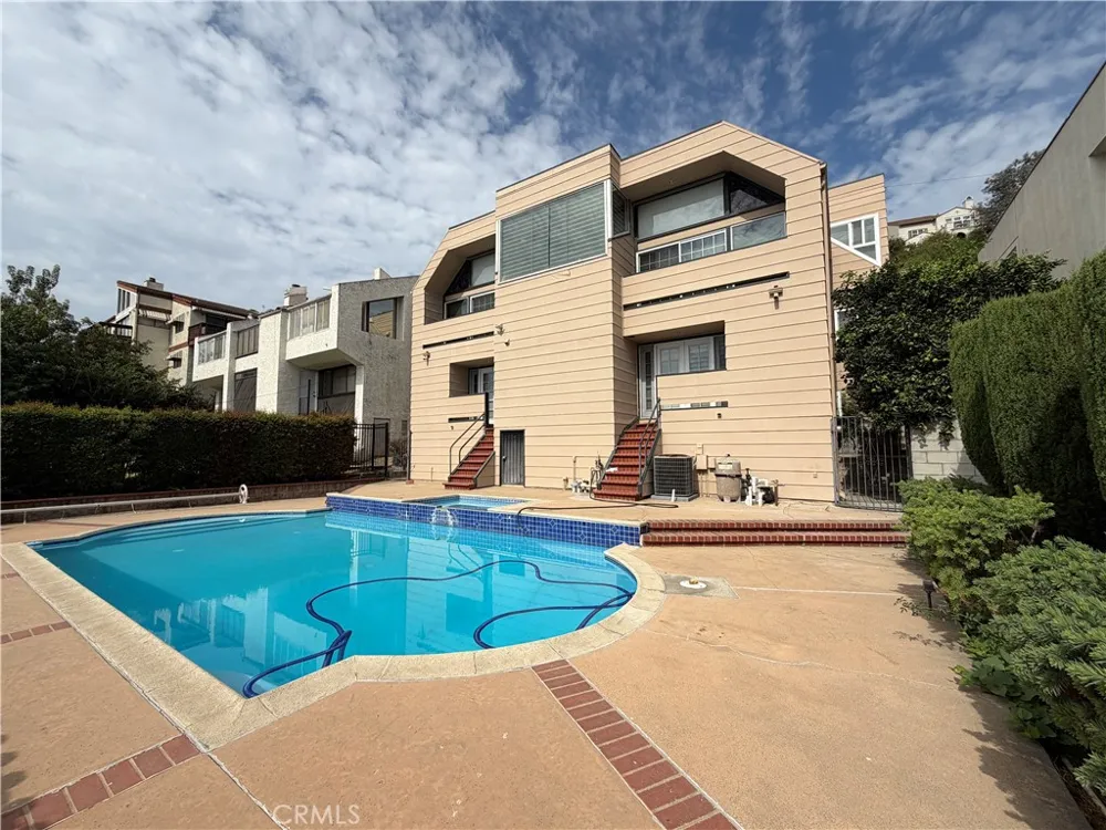 1020 De La Fuente Street Monterey Park, CA 91754