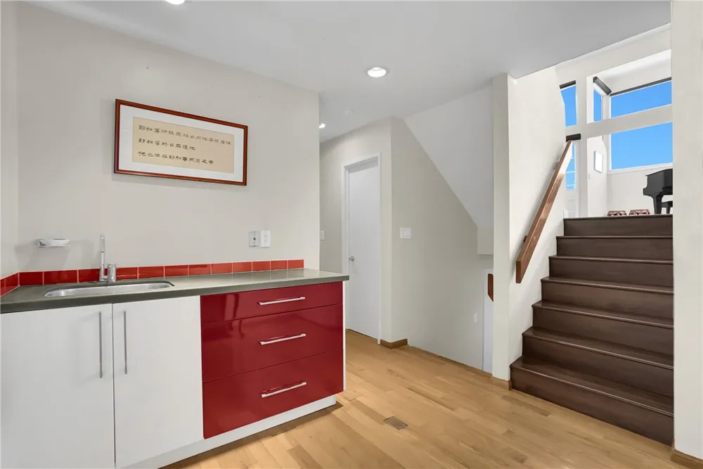 1020 De La Fuente Street Monterey Park, CA 91754