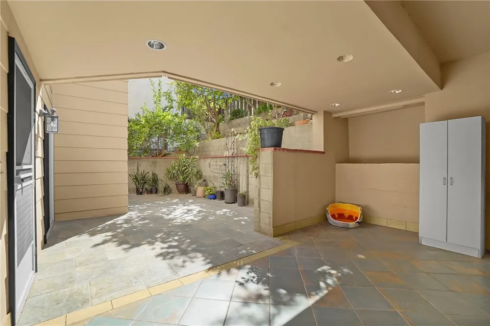 1020 De La Fuente Street Monterey Park, CA 91754