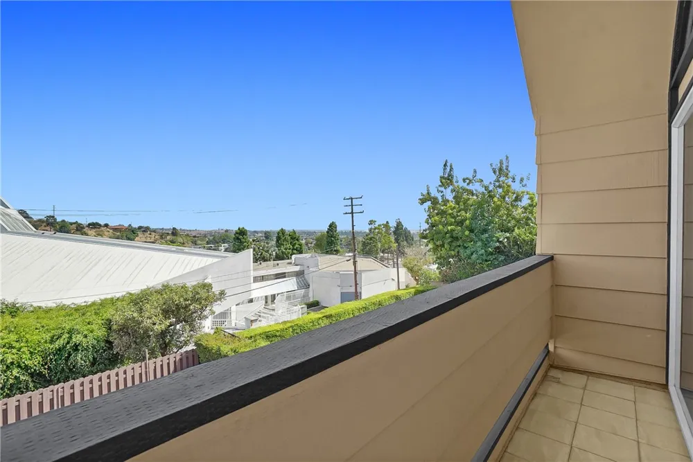1020 De La Fuente Street Monterey Park, CA 91754