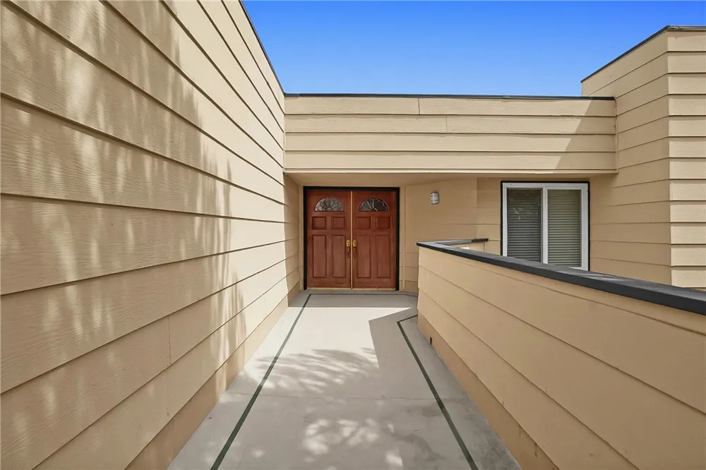 1020 De La Fuente Street Monterey Park, CA 91754