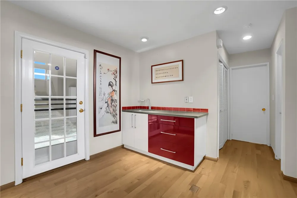 1020 De La Fuente Street Monterey Park, CA 91754