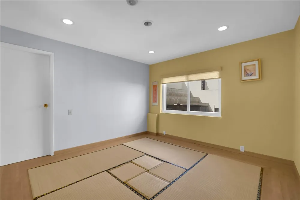 1020 De La Fuente Street Monterey Park, CA 91754