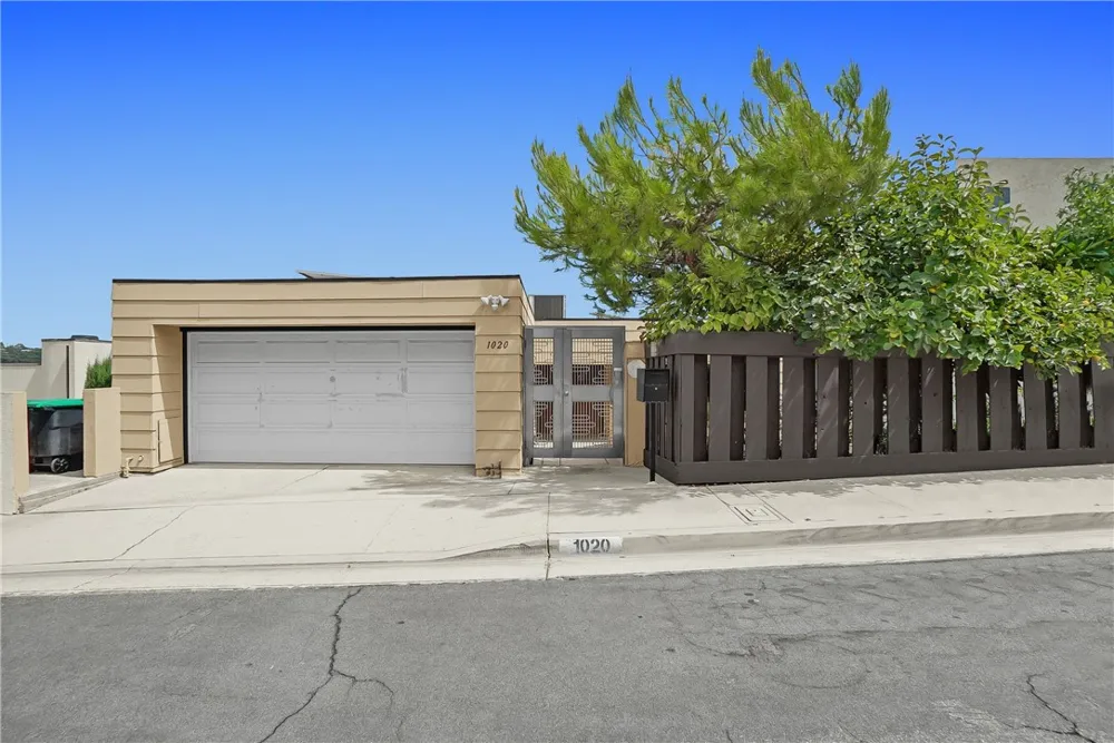 1020 De La Fuente Street Monterey Park, CA 91754