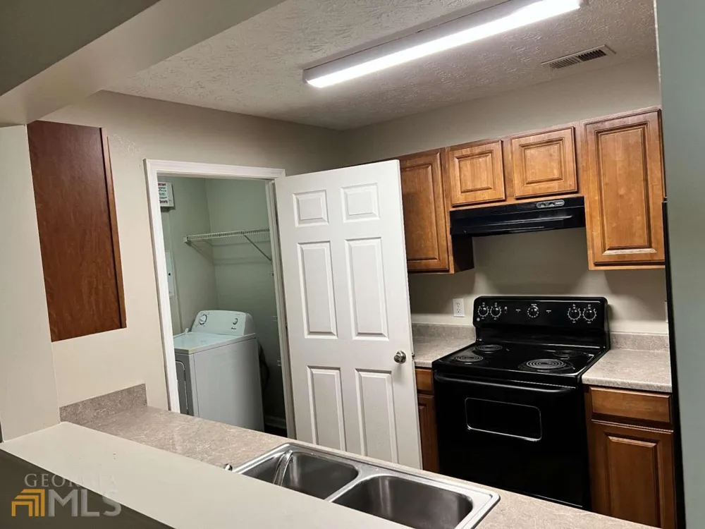 13101 Fairington Ridge CIR Lithonia, GA 30038