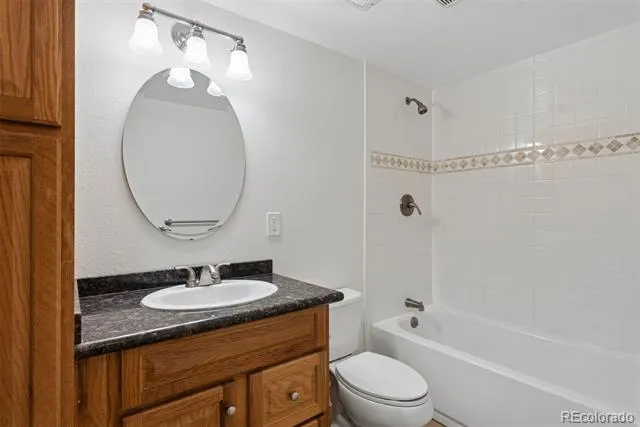 10747 Towerbridge Circle Highlands Ranch, CO 80130
