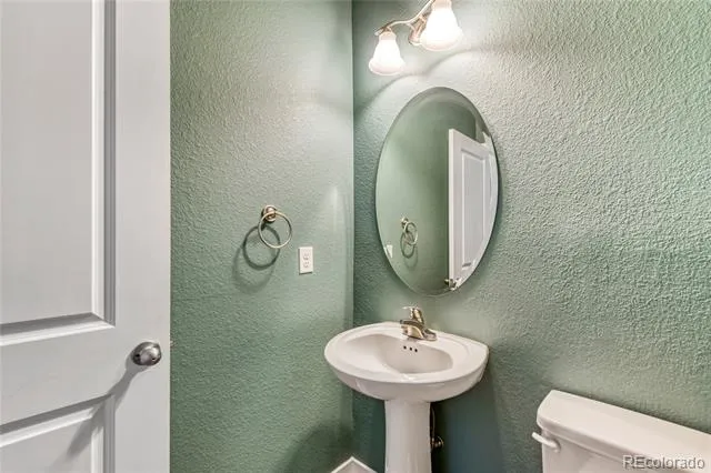 12852 Jasmine Street #E Thornton, CO 80602