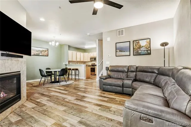 12852 Jasmine Street #E Thornton, CO 80602