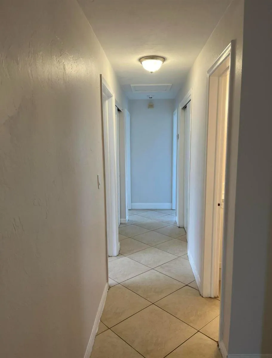1211 W 27TH STREET Riviera Beach, FL 33404