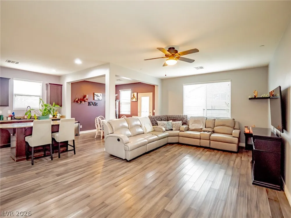 124 Brookhouse Court Henderson, NV 89011