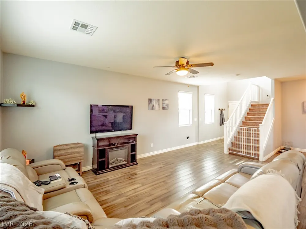 124 Brookhouse Court Henderson, NV 89011