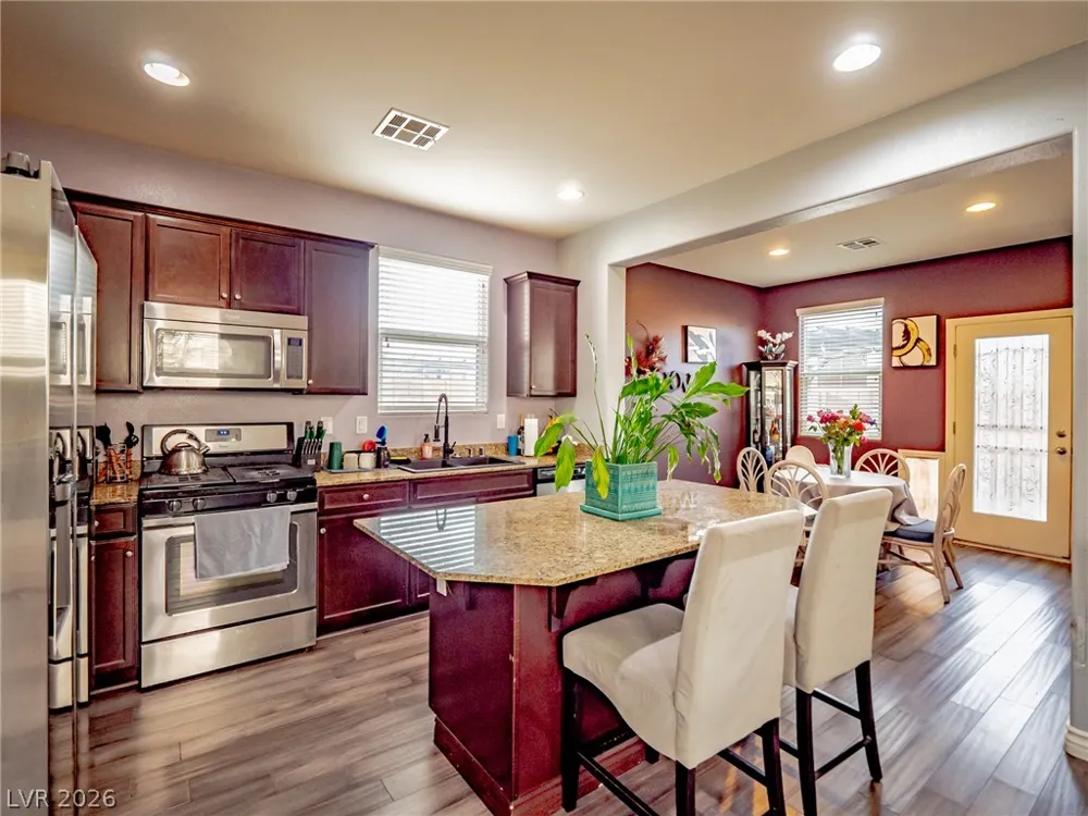 124 Brookhouse Court Henderson, NV 89011