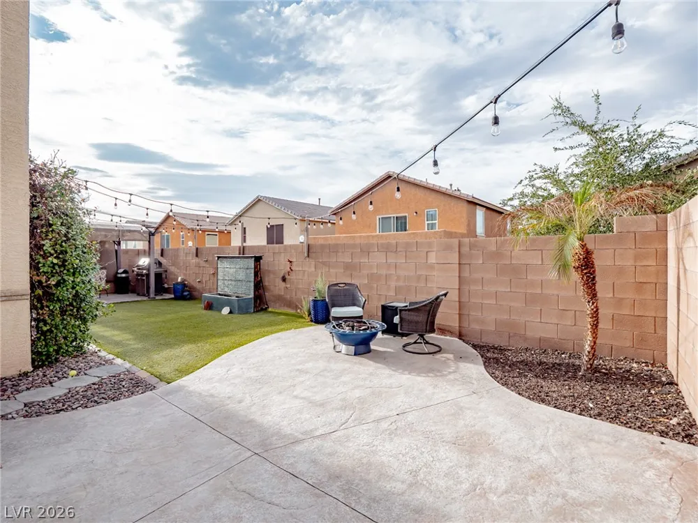 124 Brookhouse Court Henderson, NV 89011