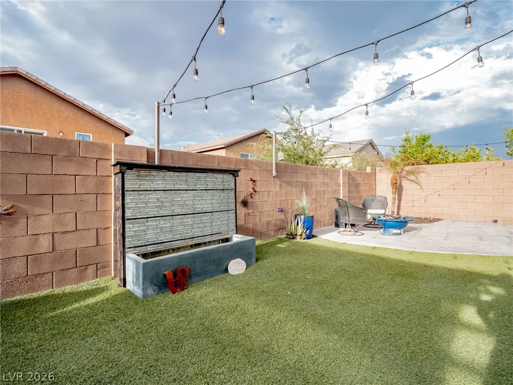 124 Brookhouse Court Henderson, NV 89011