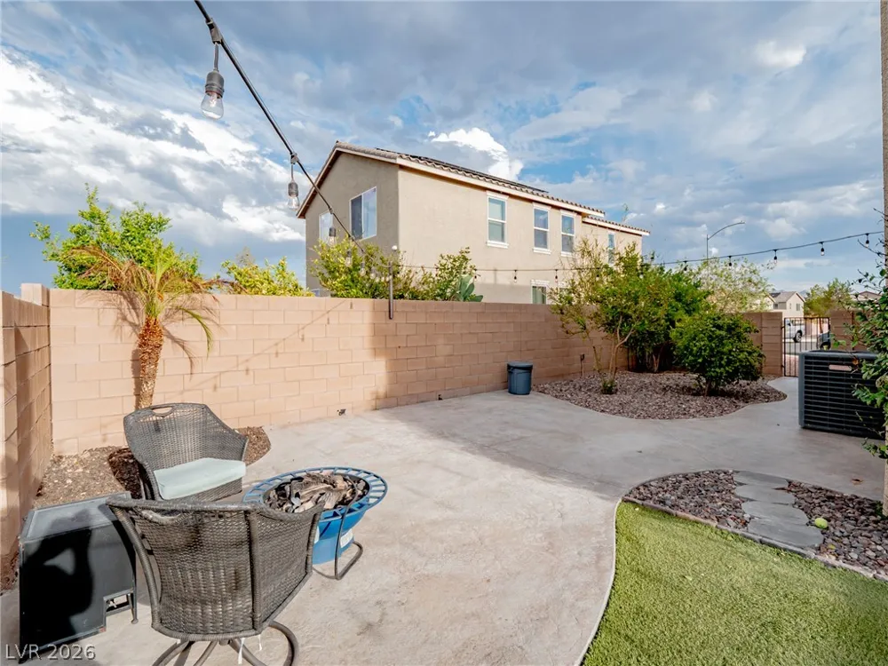 124 Brookhouse Court Henderson, NV 89011