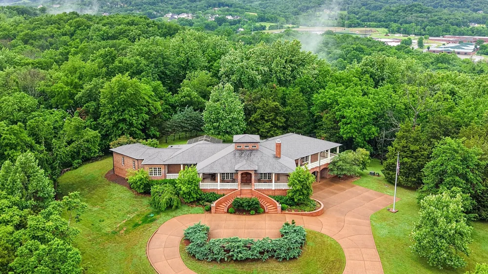 106B Timber Hills Rd Hendersonville, TN 37075
