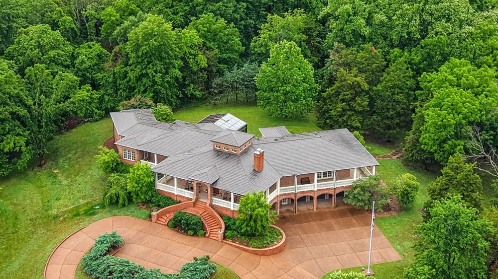 106B Timber Hills Rd Hendersonville, TN 37075