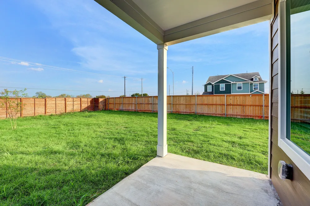 7325 Spotted Leaf Way Del Valle, TX 78617