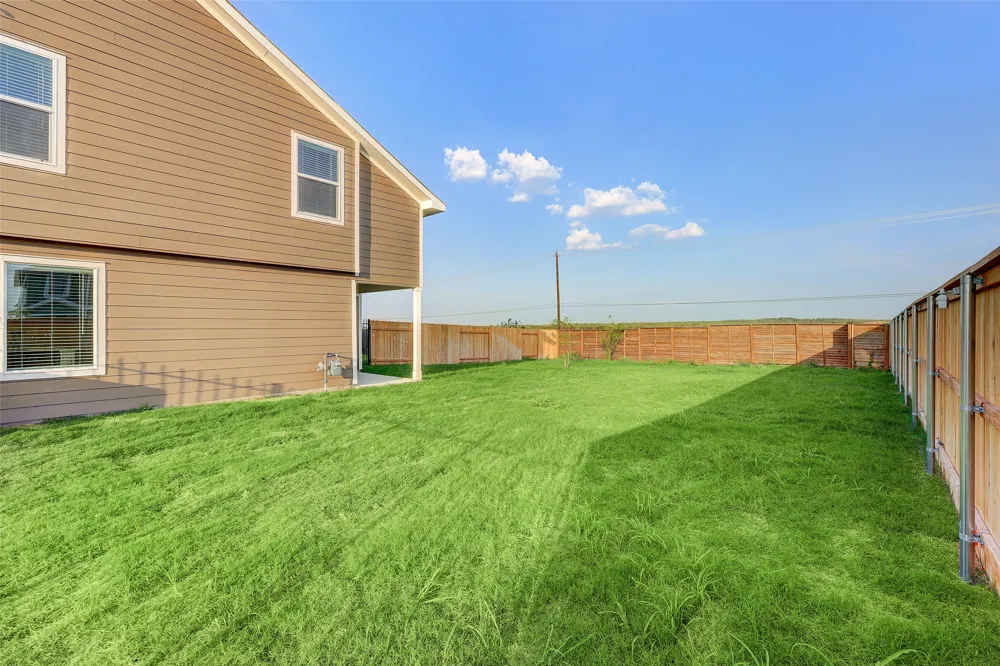 7325 Spotted Leaf Way Del Valle, TX 78617