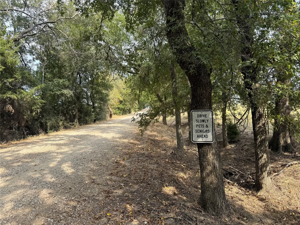 878 County Road 2900 Dodd City, TX 75438